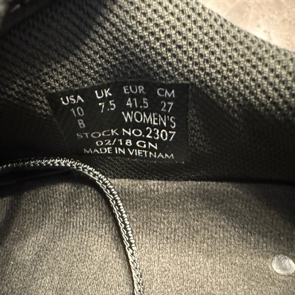 Red Wing Shoes Women’s Static Discharge Safety Toe Shoes. Size 10. New w/o box. - Picture 2 of 8